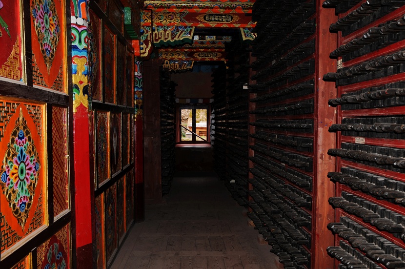 Ƭ 1217.jpg