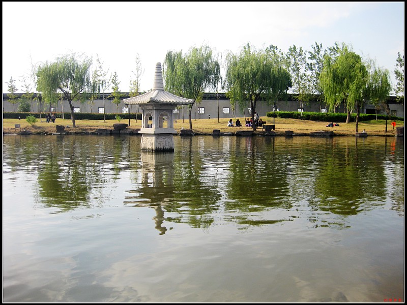 img027.jpg