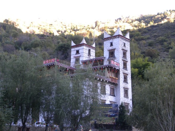 嘉绒小院.jpg