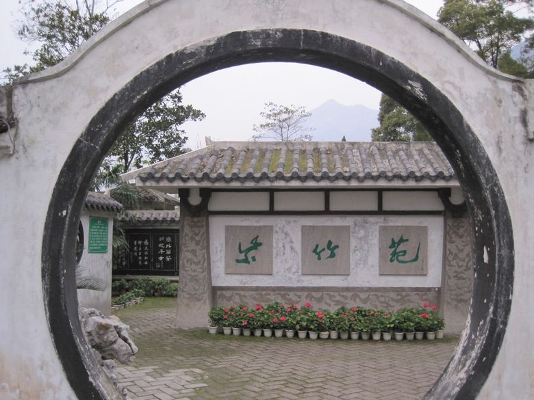 Ƭ 021.jpg
