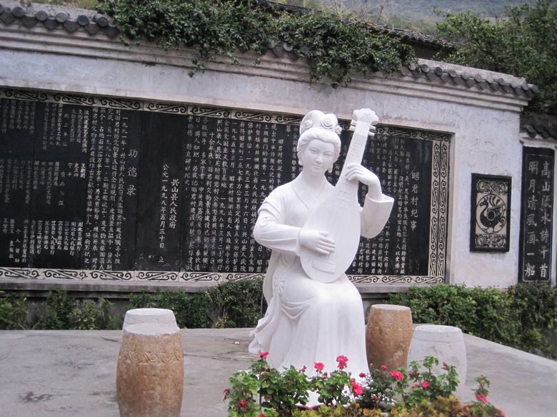 Ƭ 024.jpg