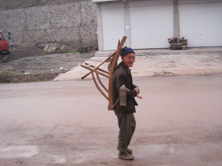 Ƭ 040.jpg