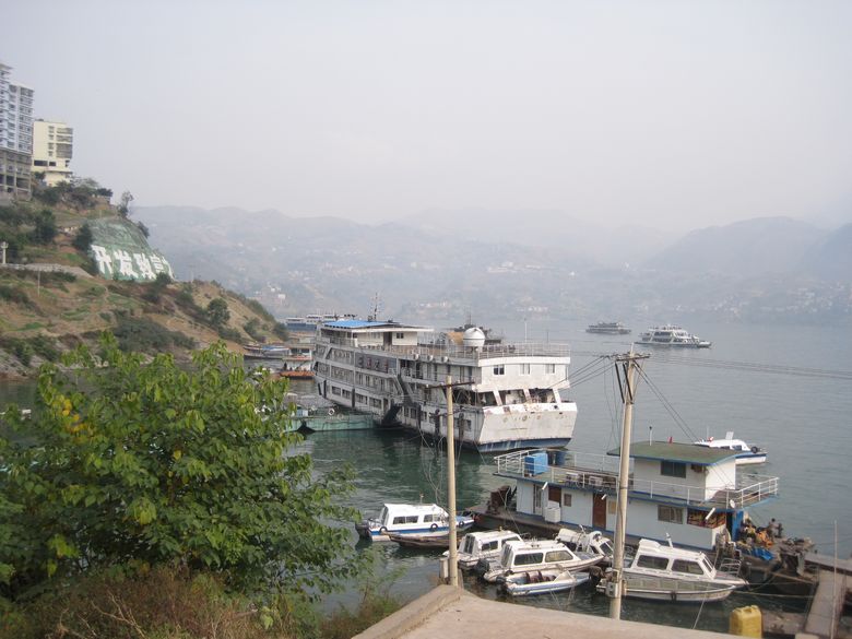 Ƭ 054.jpg