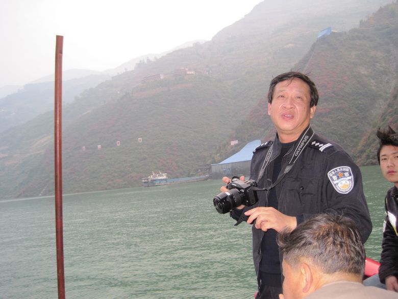 Ƭ 098.jpg