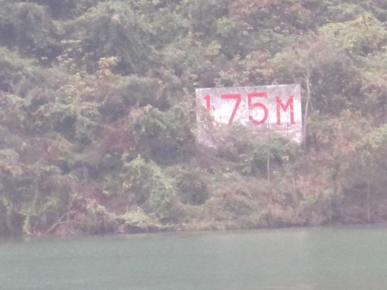 Ƭ 127.jpg