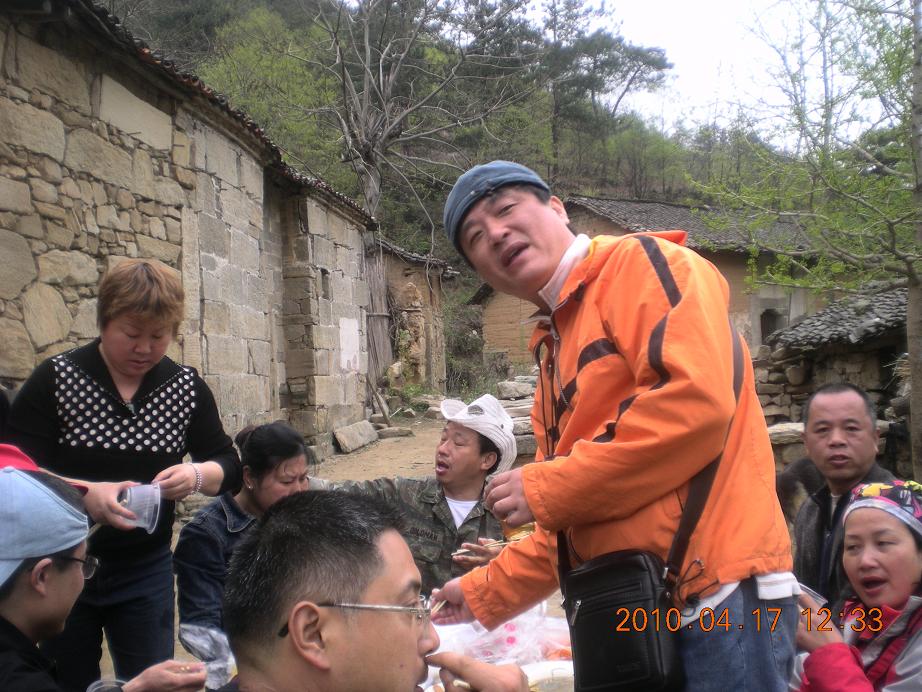 Ƭ 090.jpg