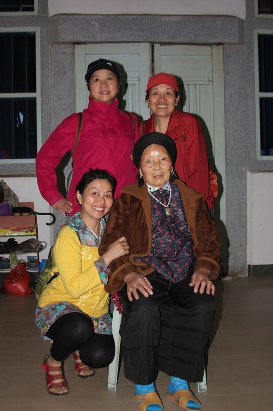 2img_9897.jpg