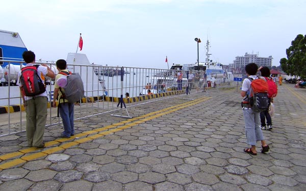 Ƭ 046.jpg