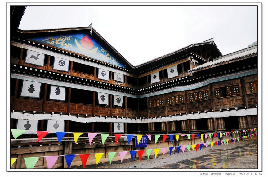 Ƭ 318.jpg