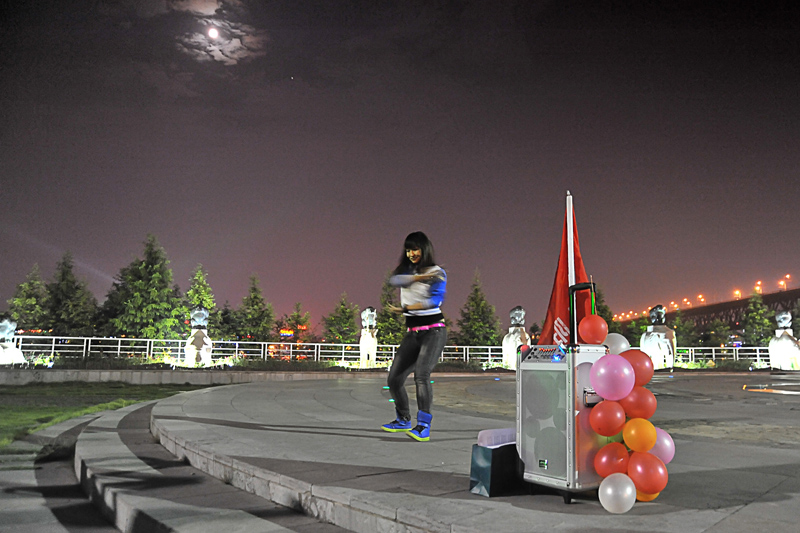 Ƭ 040.jpg