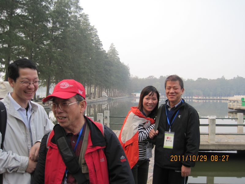 2011Ľ50 007.jpg