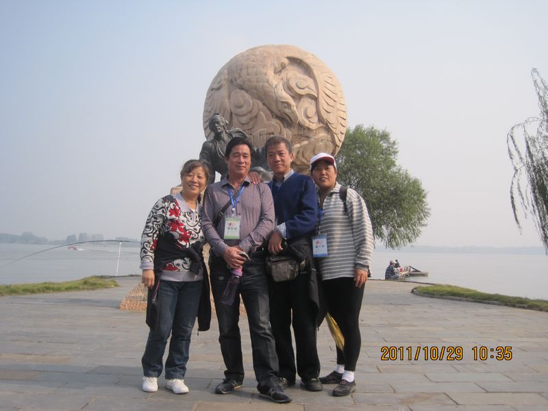 2011Ľ50 017.jpg
