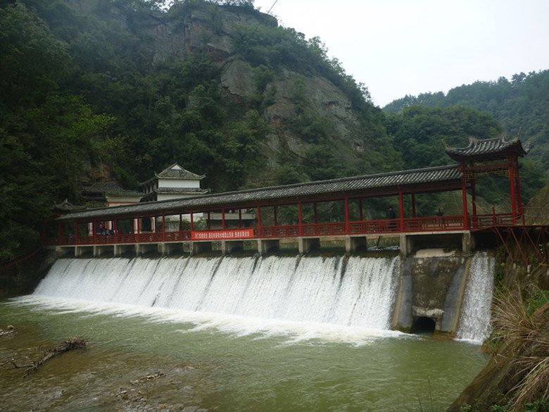 p1080476_.jpg