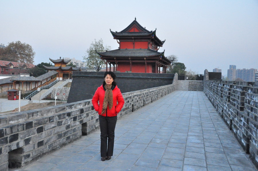 Ƭ 022.jpg