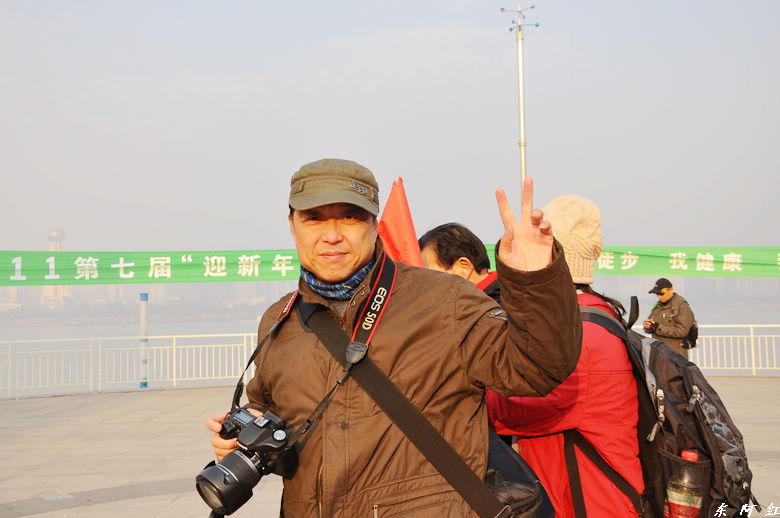20111218231615309601.jpg