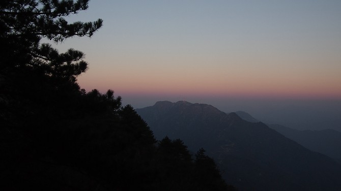 05.jpg