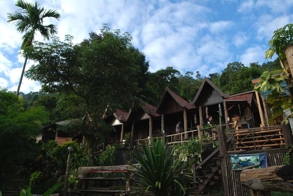 ϶ɼٴ(longnoum yiew resort).jpg