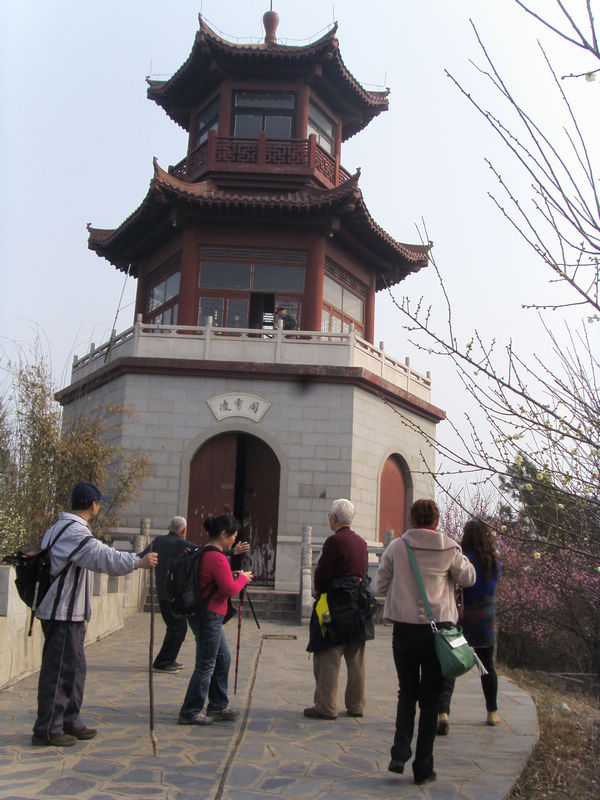 s73f1437.jpg