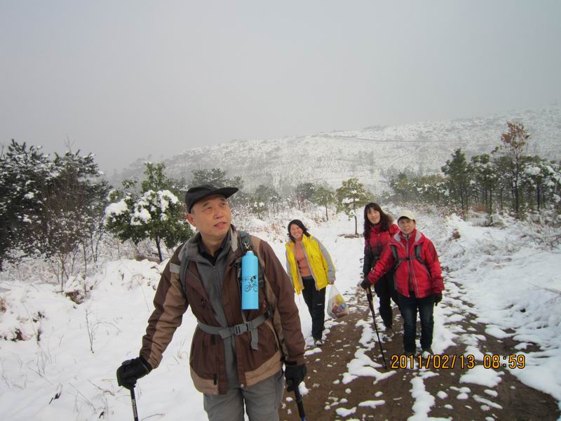 ŷ 074.jpg