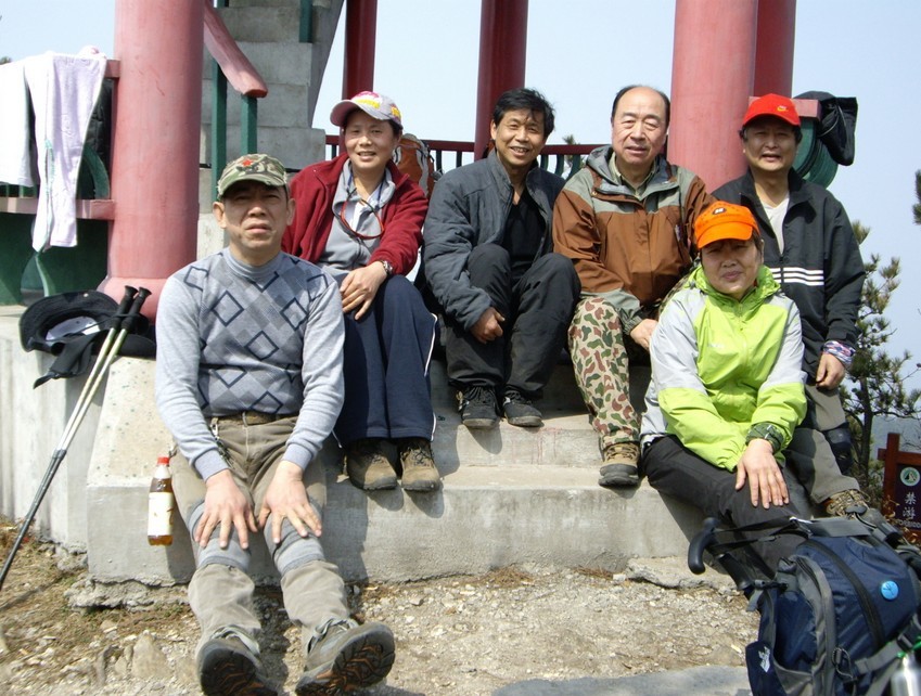 双峰山6人2.jpg
