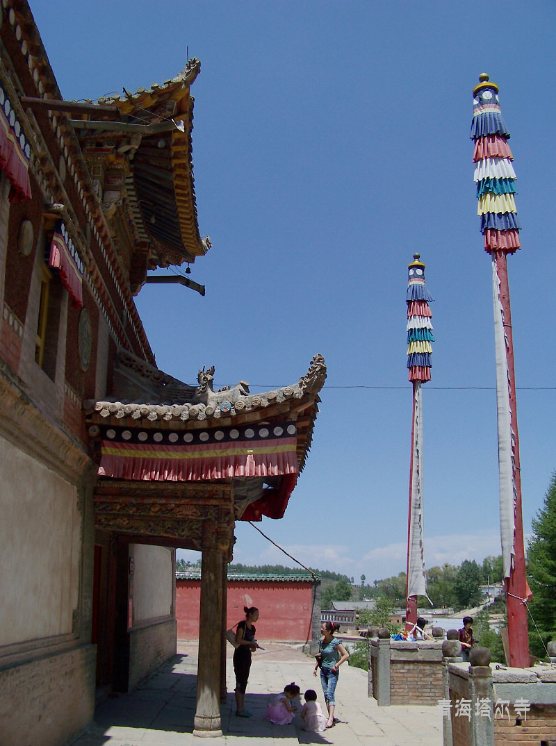 2011年0606b青海西宁湟中塔尔寺 (71)密宗经院.jpg