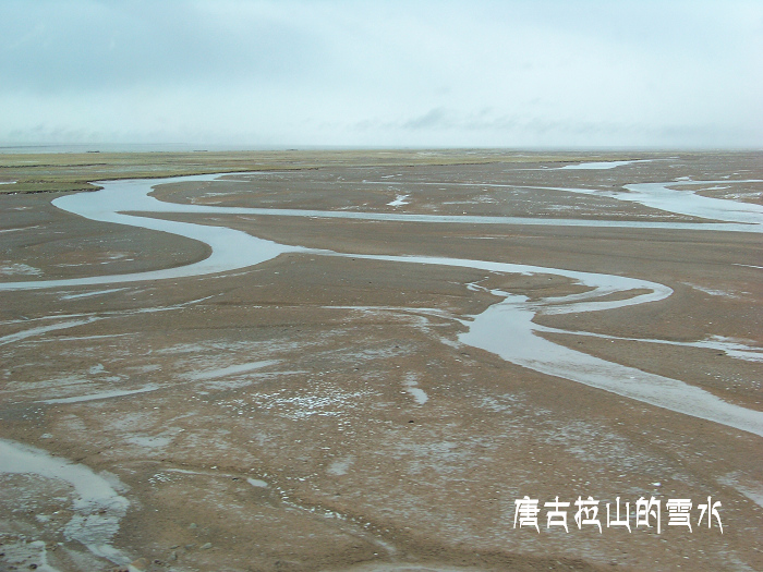 2011年0607j青藏线西藏安多 (15)唐古拉山的雪水.jpg