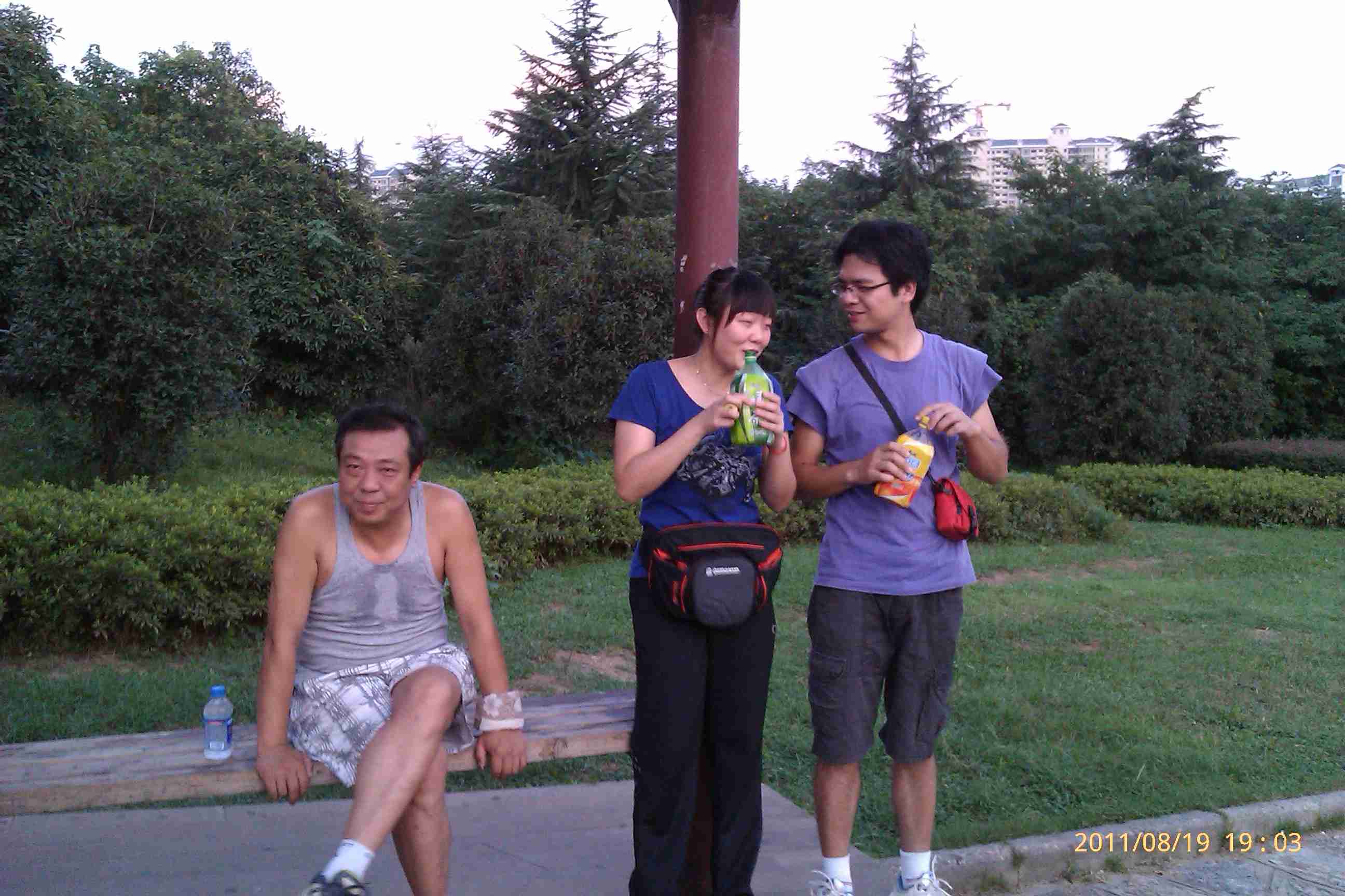 imag0781_conew1.jpg