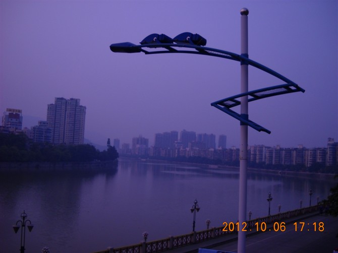 psbcaeynzd7.jpg
