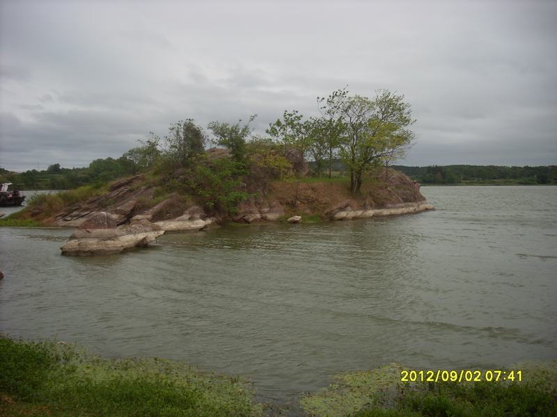 52_183033_f0c094db6988f9d.jpg