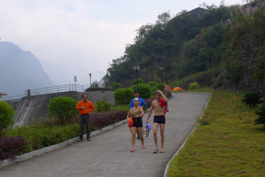 p1010905_.jpg