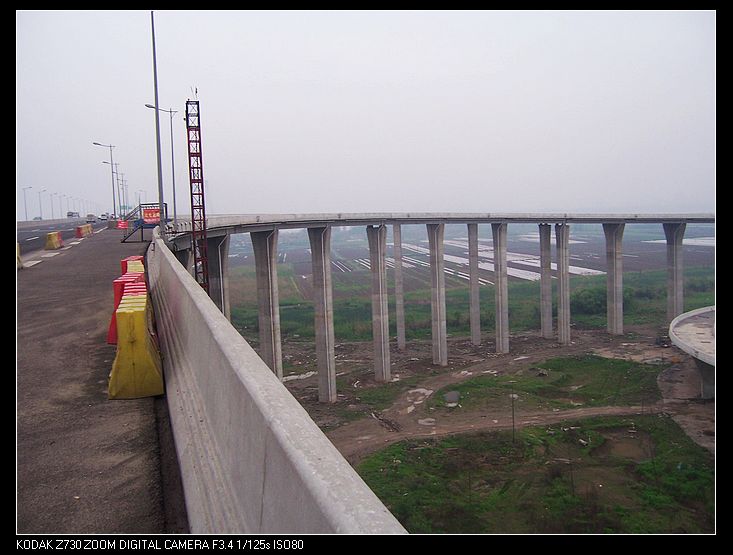 Ƭ 042.jpg