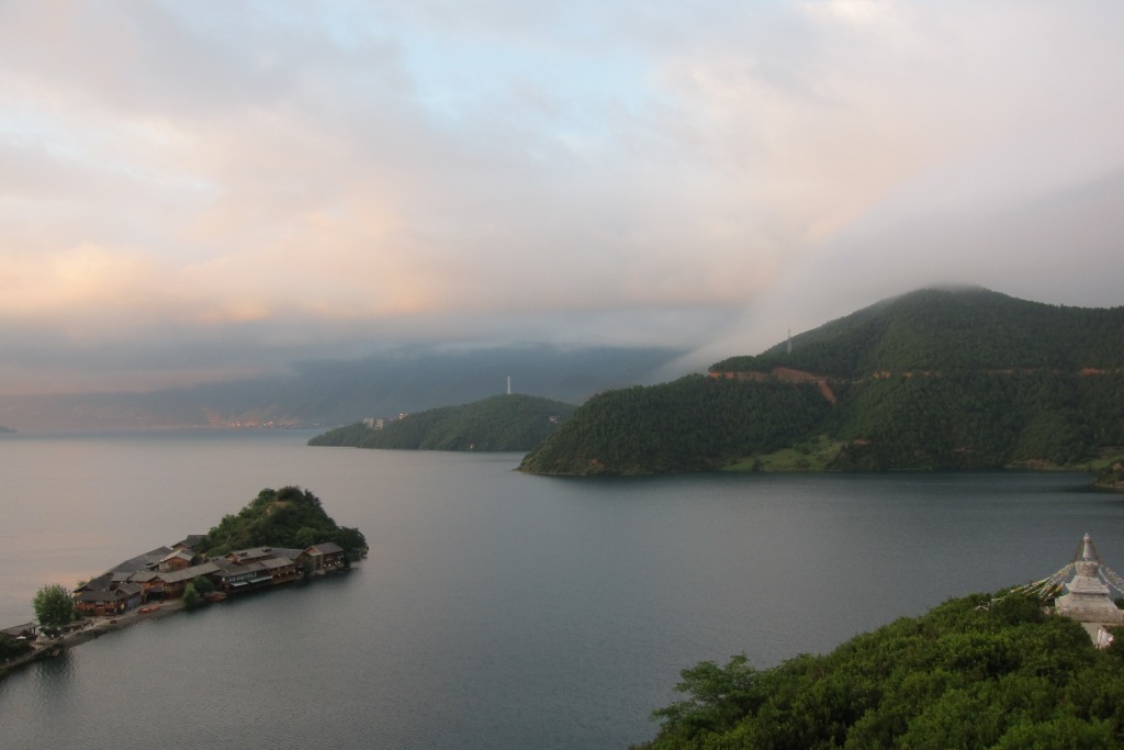 泸沽湖1.jpg