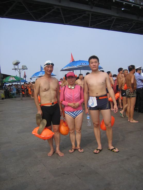 050.jpg
