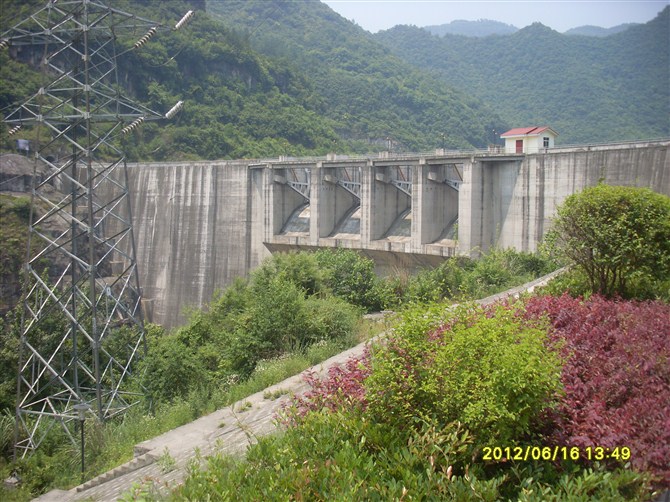 52_183033_ca6759c27ed7987.jpg