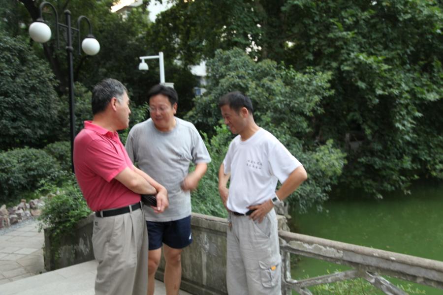 Ƭ 008.jpg
