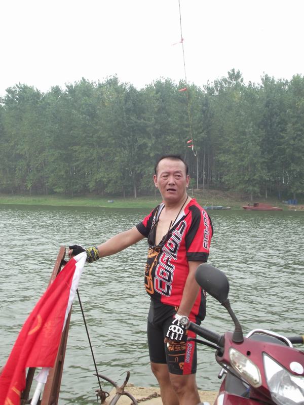 52_183033_957f90a3cb40cb9.jpg