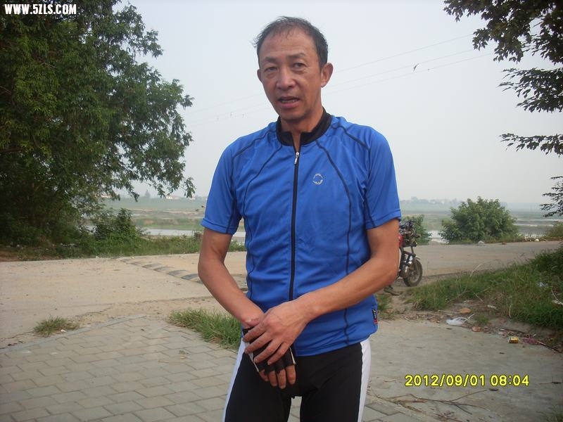SL388924.JPG