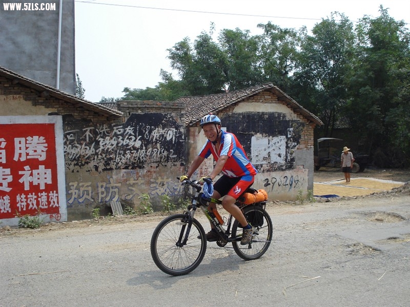 psbCA13OAIQ.jpg