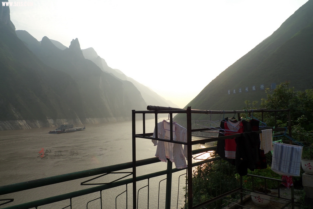 201208._545-s.jpg