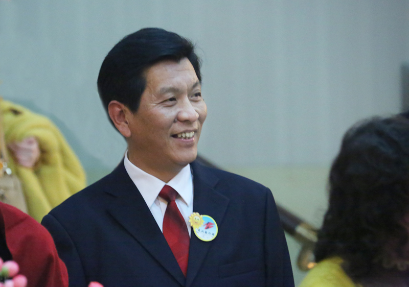 6u0b9083.jpg