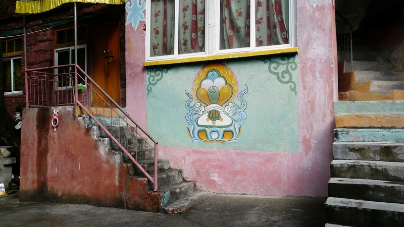143.jpg