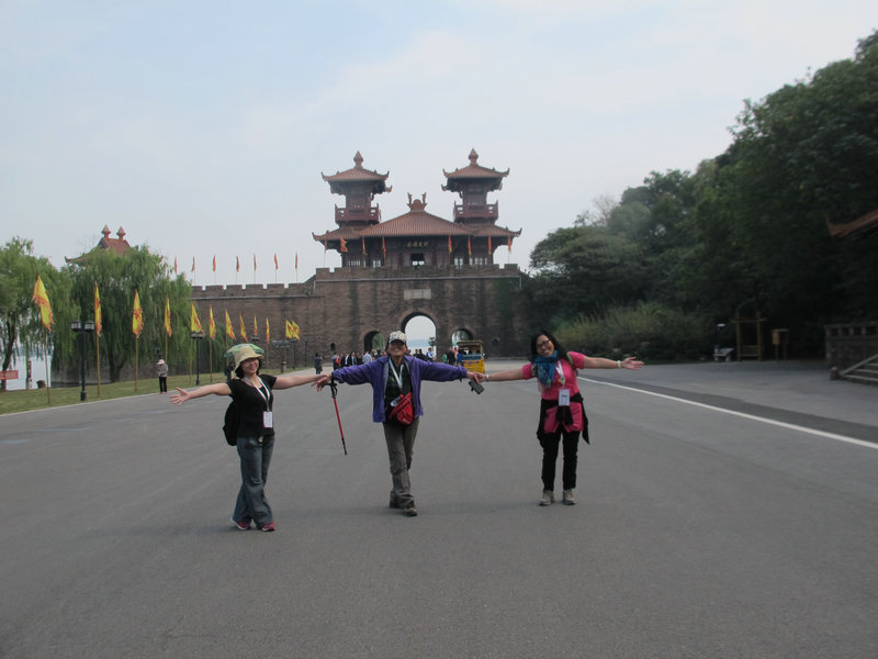 201350 025.jpg