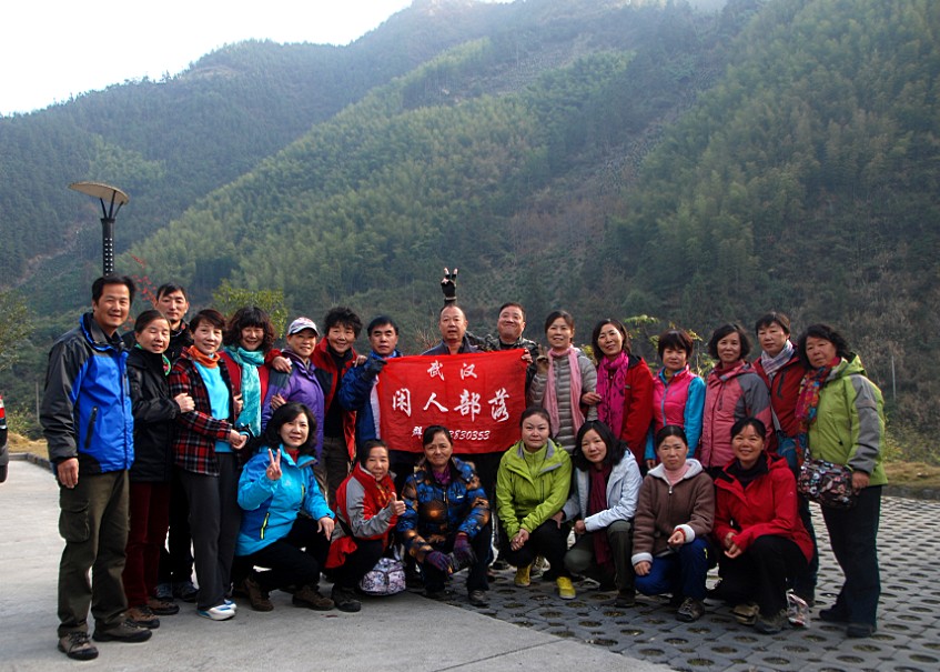 zh@b{f@inrwimu(3q2{d6mv.jpg
