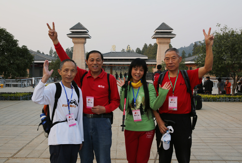 6u0b8173.jpg