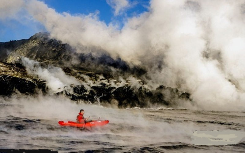 15454198mhmgamqurjrqmq-kayaking5.jpg