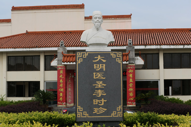 6u0b0135.jpg