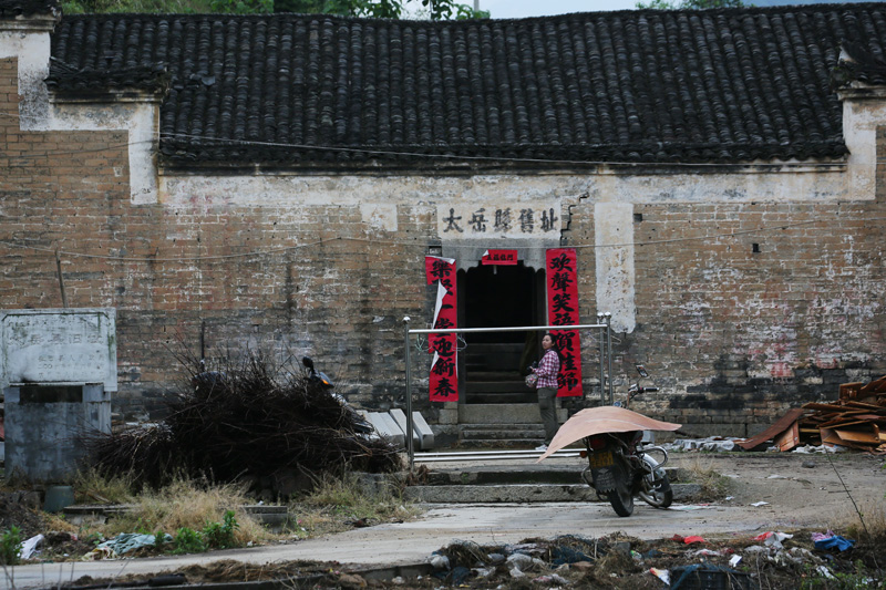 6u0b6943.jpg