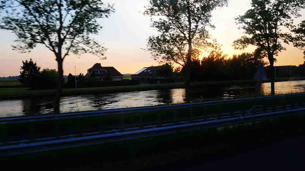 p1010820_.jpg