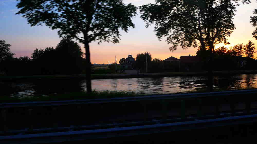 p1010821_.jpg