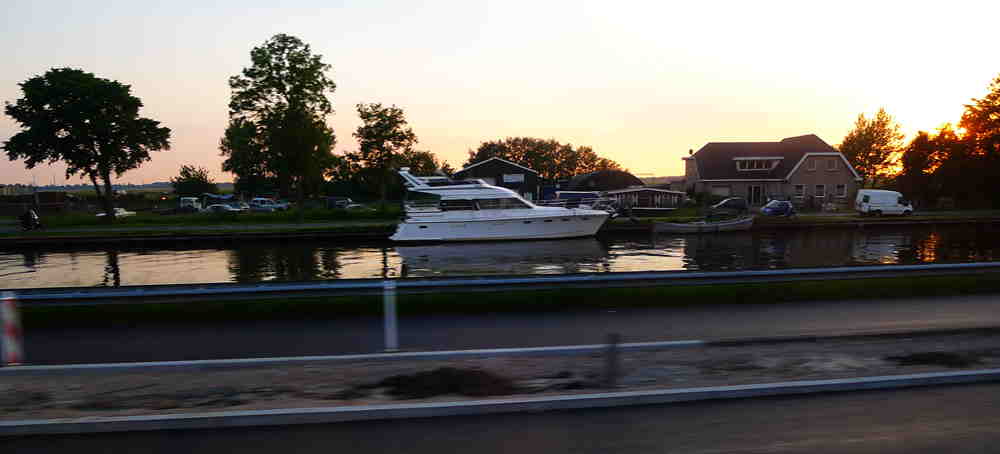 p1010829_.jpg